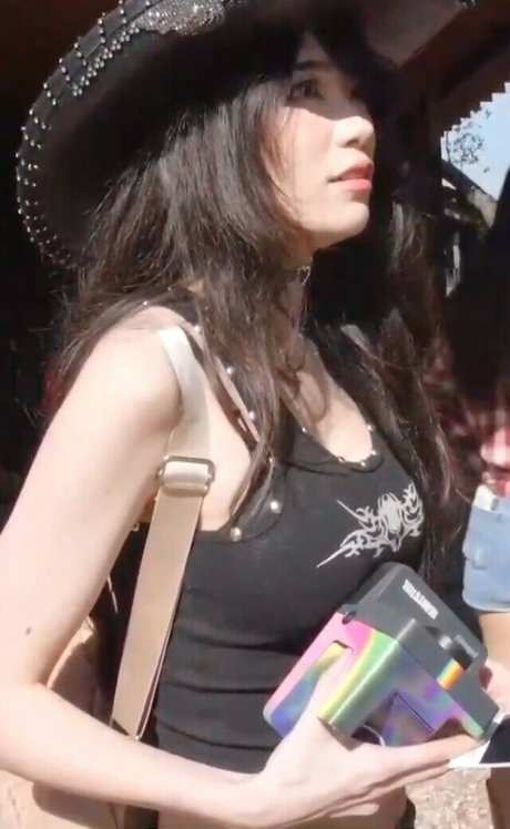 Emiru perfect pornstar img