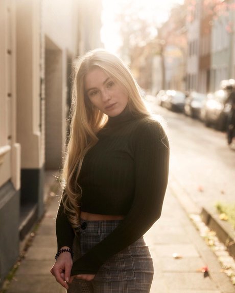 naked asian onlyfans exclusive picture