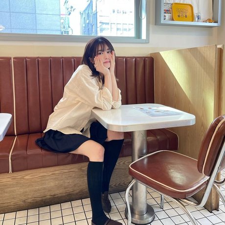 mature cougar onlyfans erotic photos