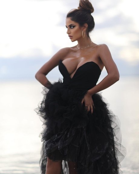 Brianna Gonzalez pretty star image