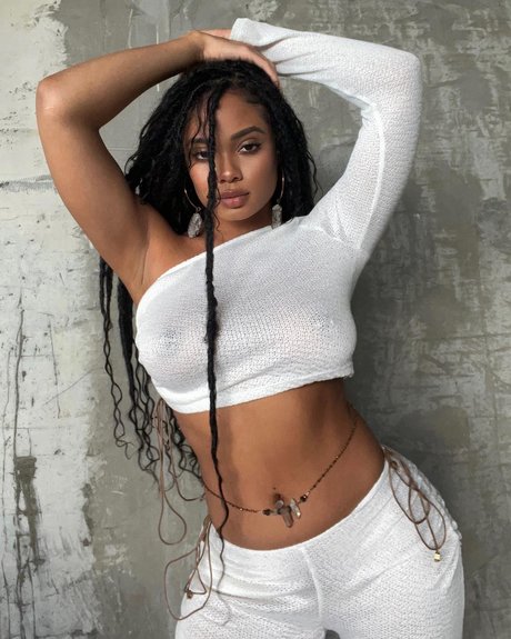 Essence Tatiana pornstar perfect images