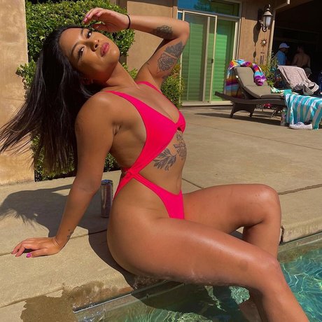 hijabi onlyfans perfect pics