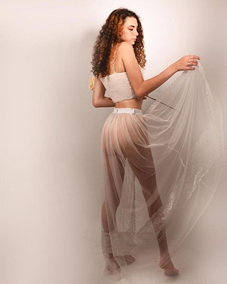 Eden Ayalon_ porn star img