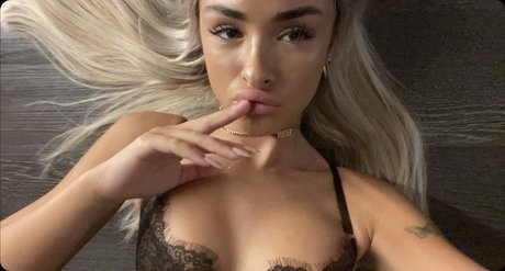 Gabriella Annalisa xxx model gallery