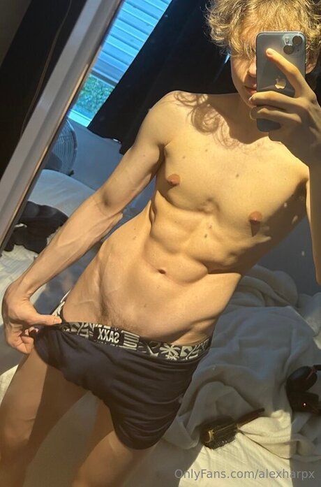 Alexharpx model xxx images