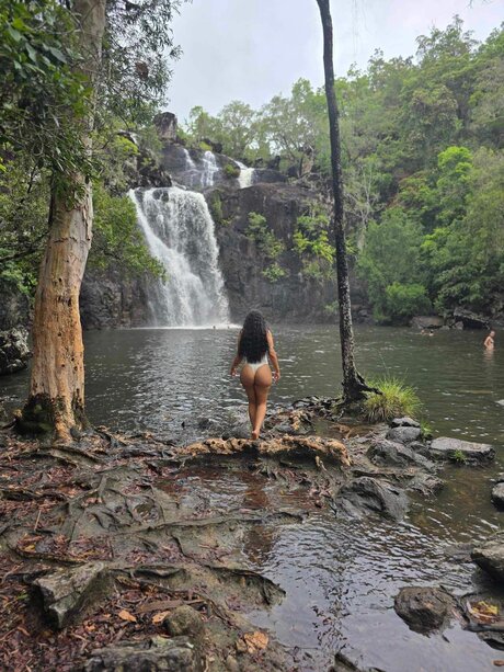 Curlymoana nice actress archive
