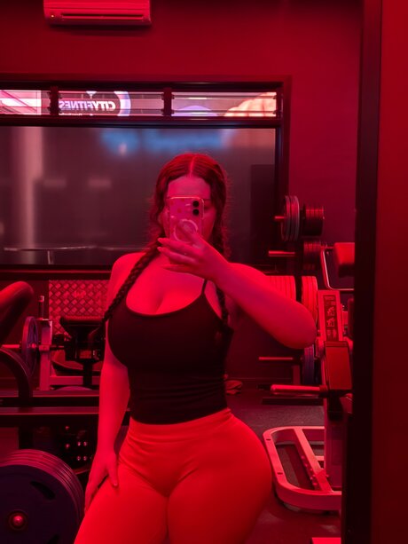 Curlymoana model xxx img