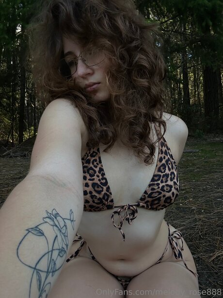 Melody Rose888 model nice image