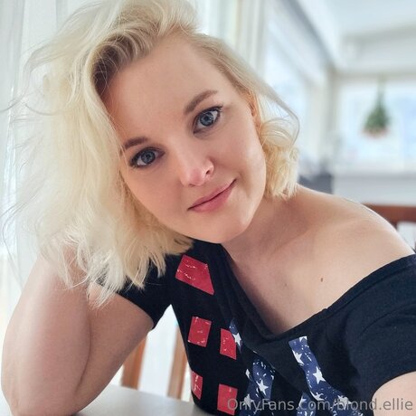 Blond Ellie best model img