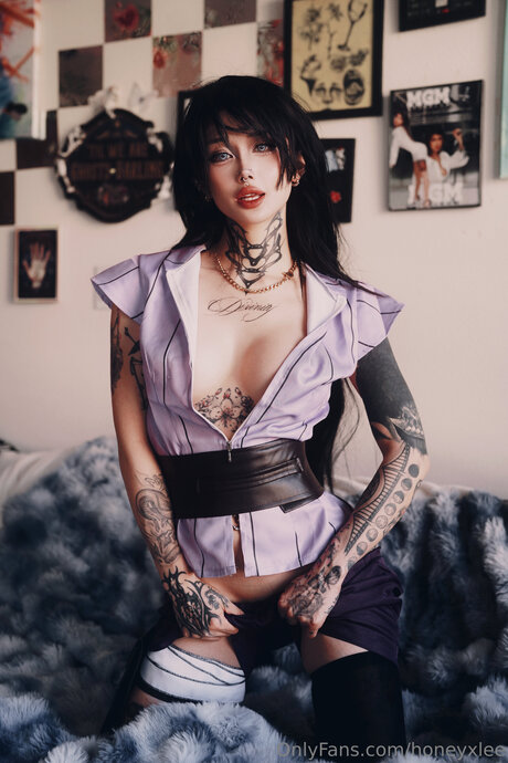 Fantomhoneyxlee star hot pictures