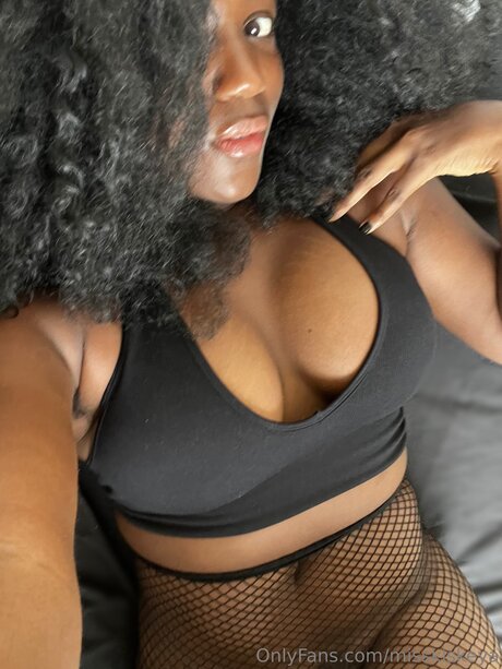 Hypnotik Kiskeya pornstar xxx pictures