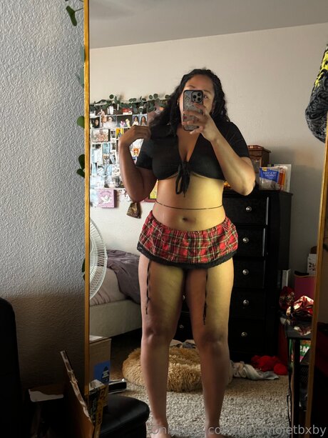 Ultravioletbxby nude star picture