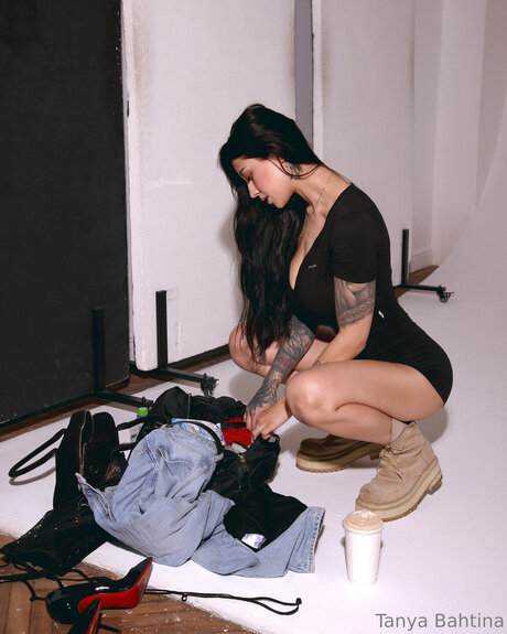 Tanyabahtinavip model sex photo