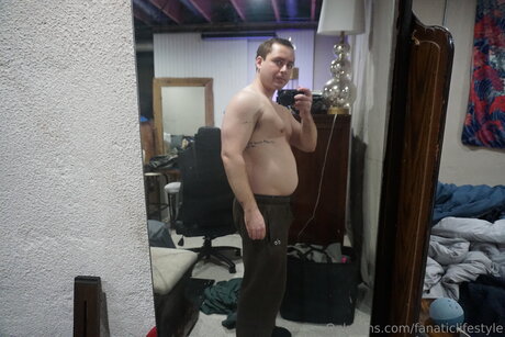 Fanaticlifestyle model naked pictures