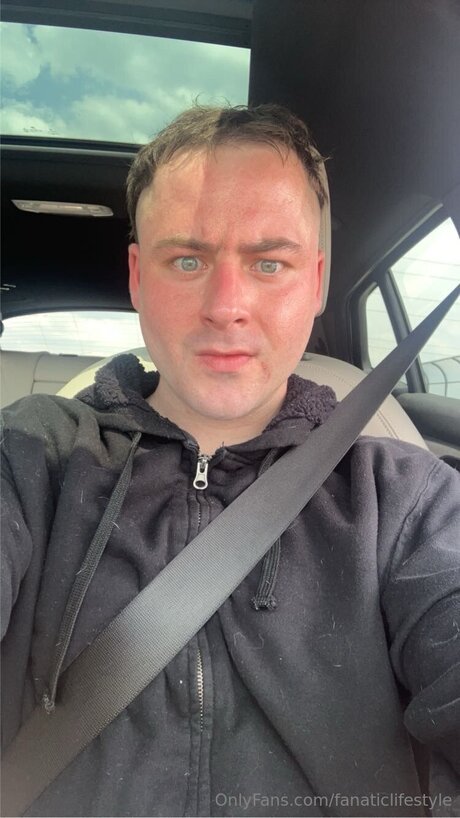 Fanaticlifestyle model top images