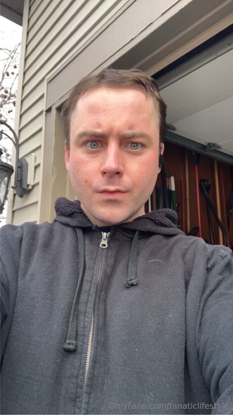 Fanaticlifestyle hot model pic