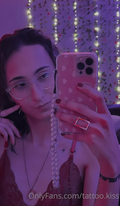 tattoo kiss exclusive actress galleries