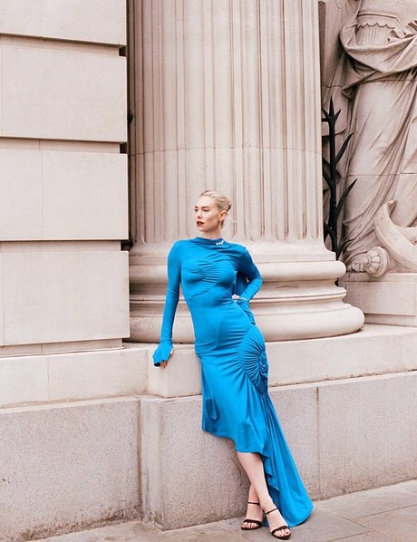 Vanessa Kirby model pretty gallery