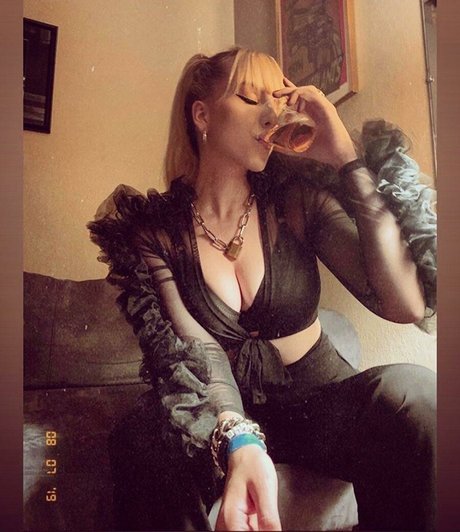 paigexylo art star picture