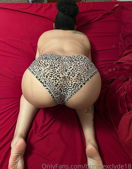 bonniexclyde18 hot actress images