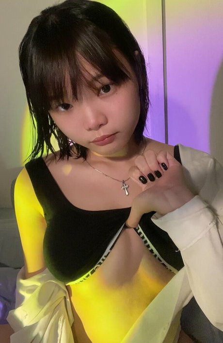 yukxwaii pornstar hd photo