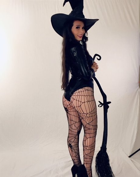 Caroangulito Cosplayer model high quality pics