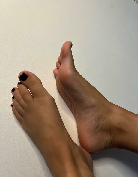 Anabelle Charm best model picture