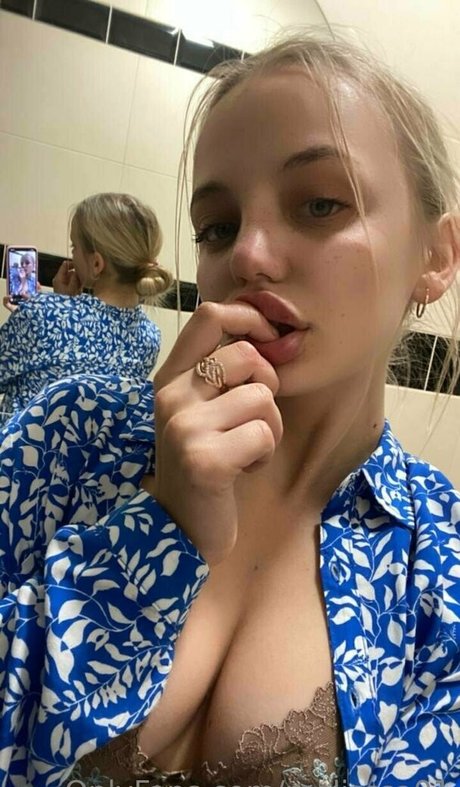 blonde teen pussy onlyfans pornographic pic
