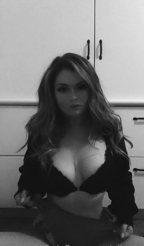 olivefg hot pornstar photo