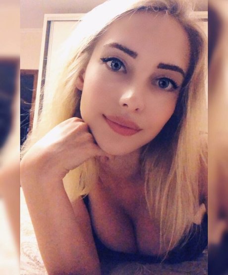 Alissa Strekozova free star img