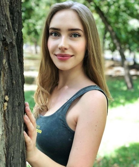 Alissa Strekozova hd actress archive