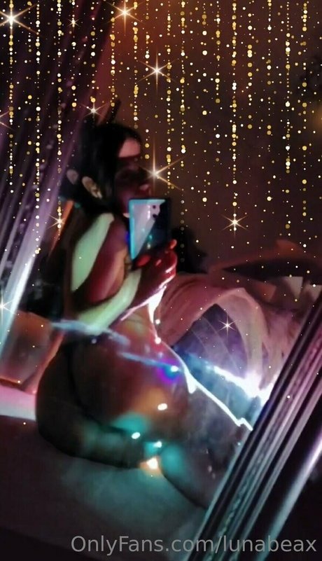 bea zee nude star photos