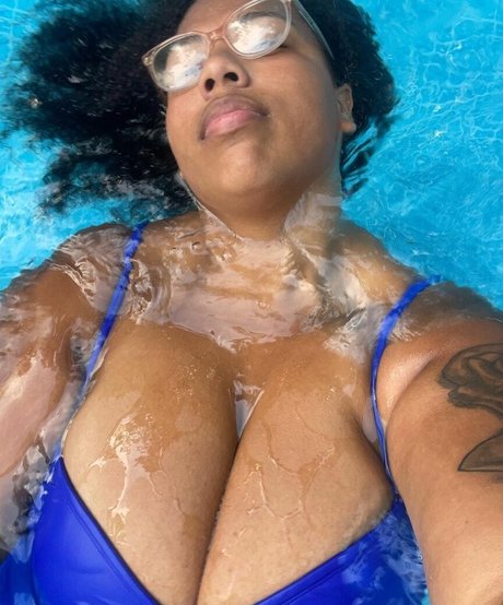 WeightOffAsh top pornstar pictures