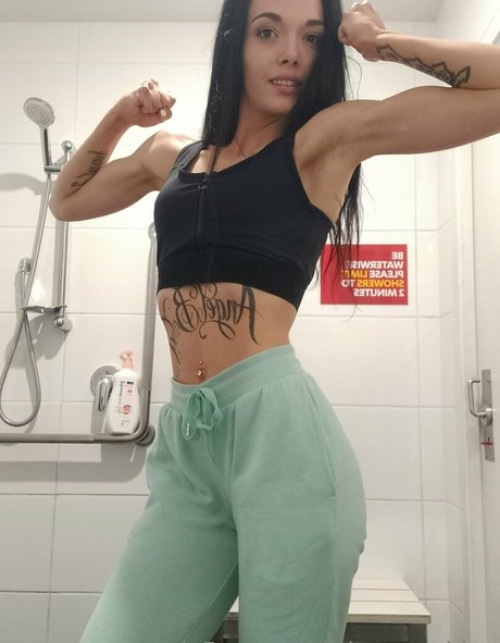 angelbabygirllll pornstar nude image