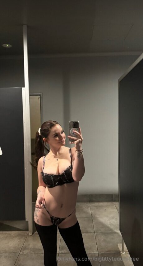 Teexquila model sexy pictures