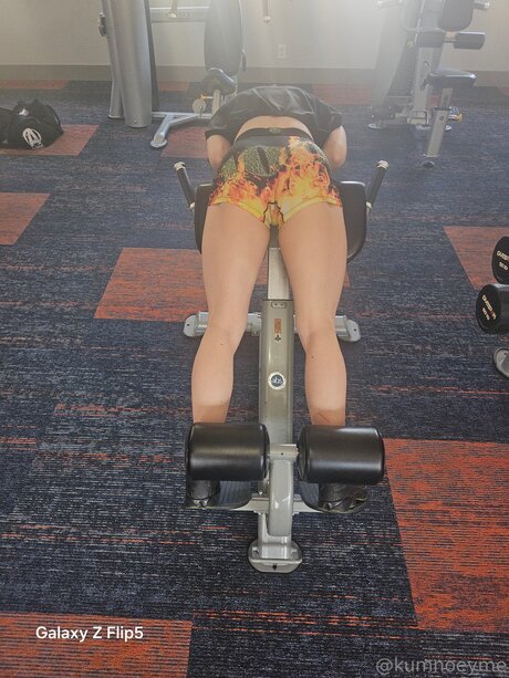 Kumnoeyme pornstar exclusive pictures