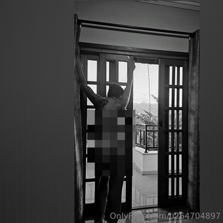 U264704897 porn model picture