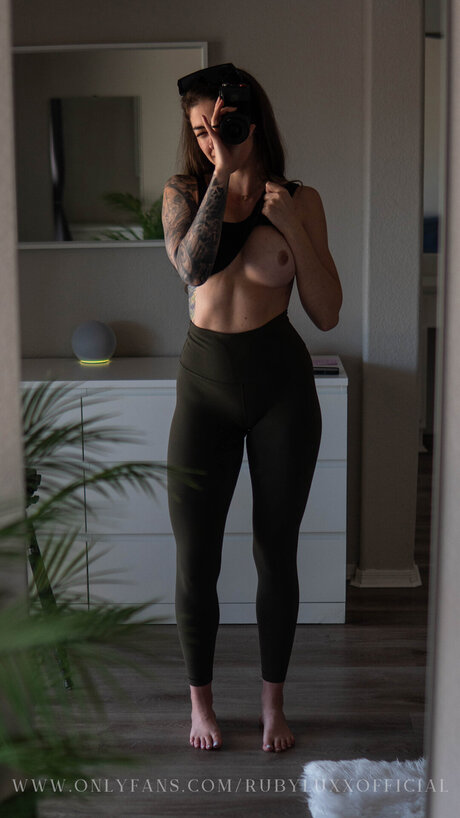 Rubyluxxofficialfree art actress gallery