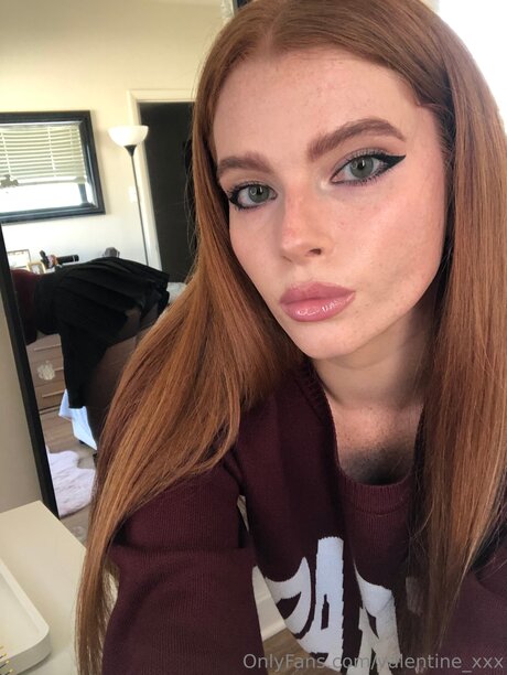 Valentine Xxx hot pornstar pictures