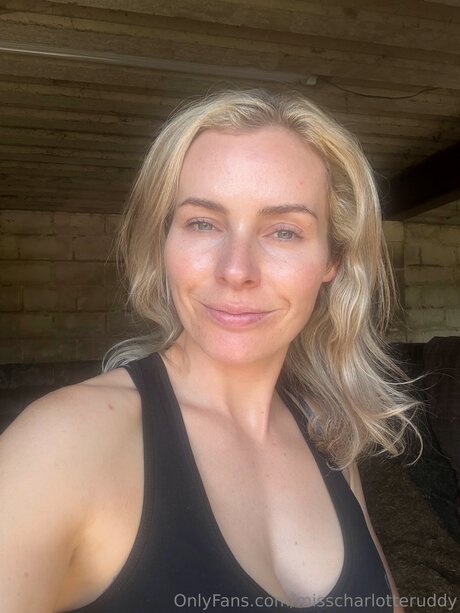 Misscharlotteruddy pretty pornstar image