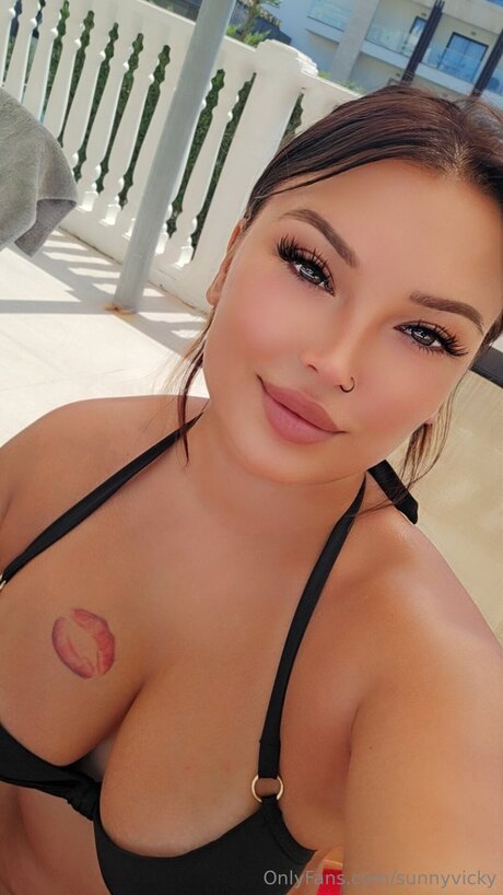 Sunnyvicky pornstar sex pictures