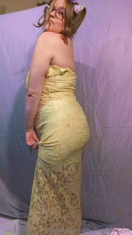 Naturally Naomi Free star sex pictures