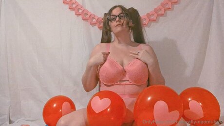 Naturally Naomi Free perfect pornstar picture