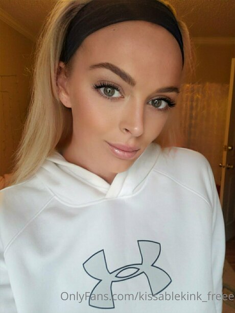 mature wife onlyfans erotic photos