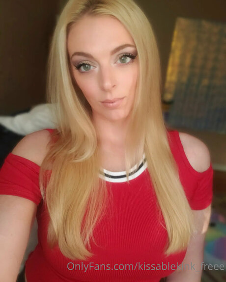 college onlyfans nudes image