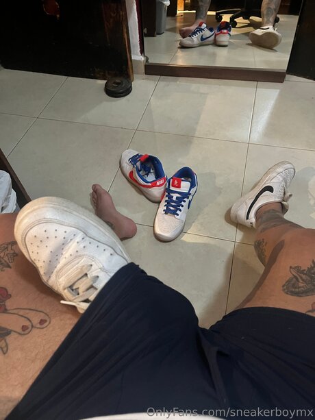 Sneakerboymx sex model photos