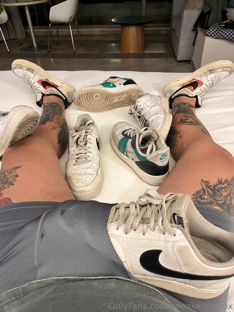Sneakerboymx pretty pornstar img