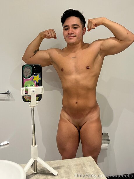 Angeeelja sex actress image