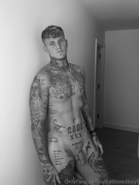 Urtattooedboyf model archive