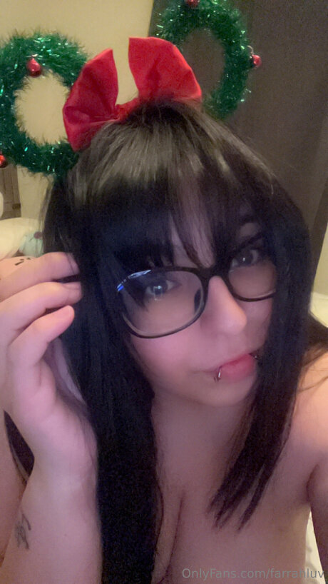 Farrahluv pornographic star pic